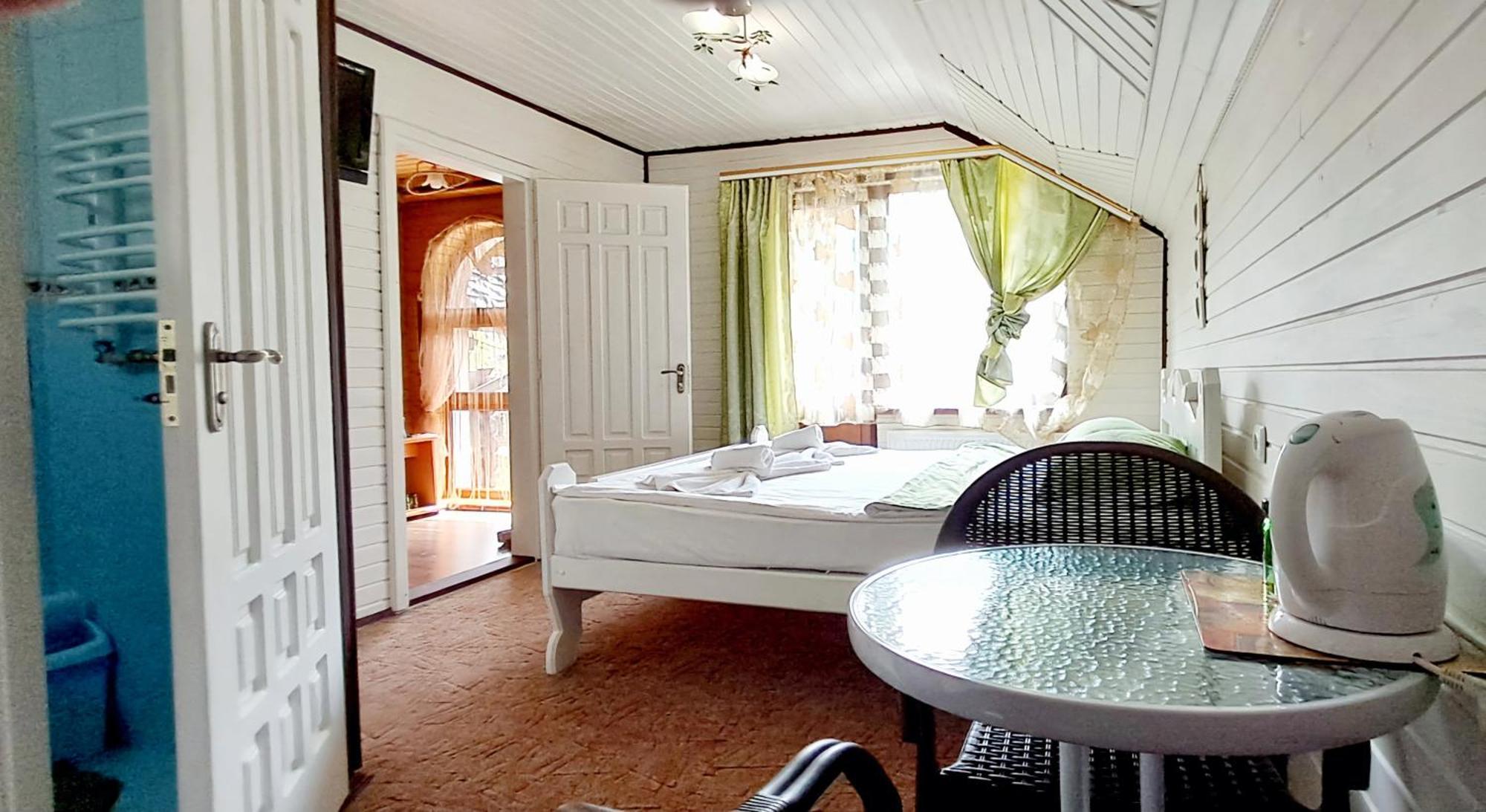 Girska Sonata Hotel & Apartments Mîkulîciîn Cameră foto